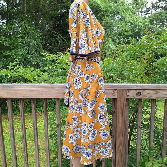 Eliza J Floral Fit & Flare Midi Dress Women's 8 Flutter Sleeve Pockets Retro - Picture 4 of 16